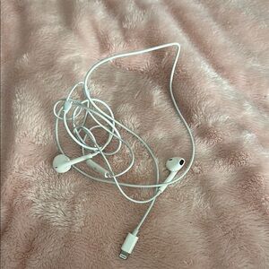 Apple White Earbud Headphones
